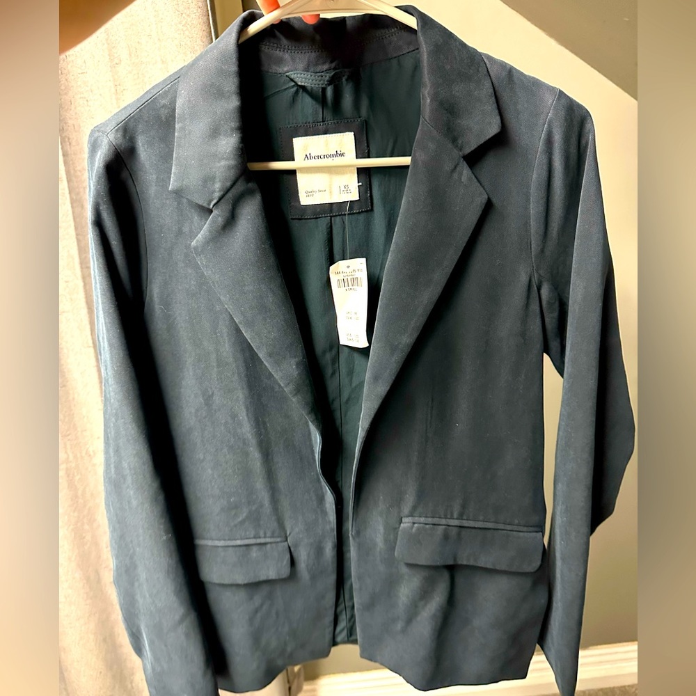 Abercrombie and Fitch navy blazer NWT.